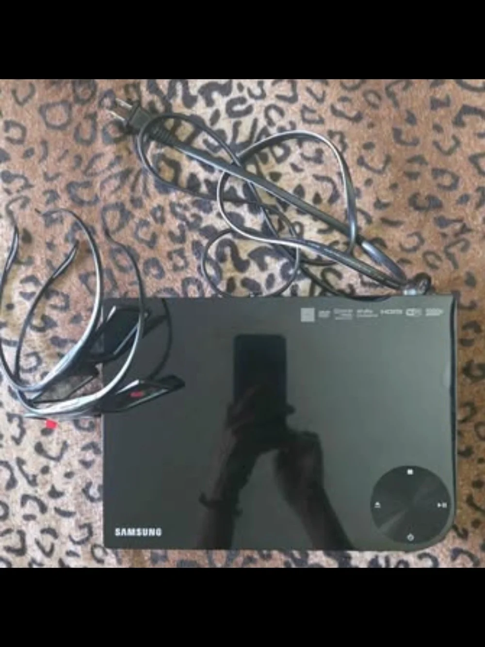Samsung Smart 3D Blu-Ray & DVD Player with 2 Pairs of Active 3D Glasses